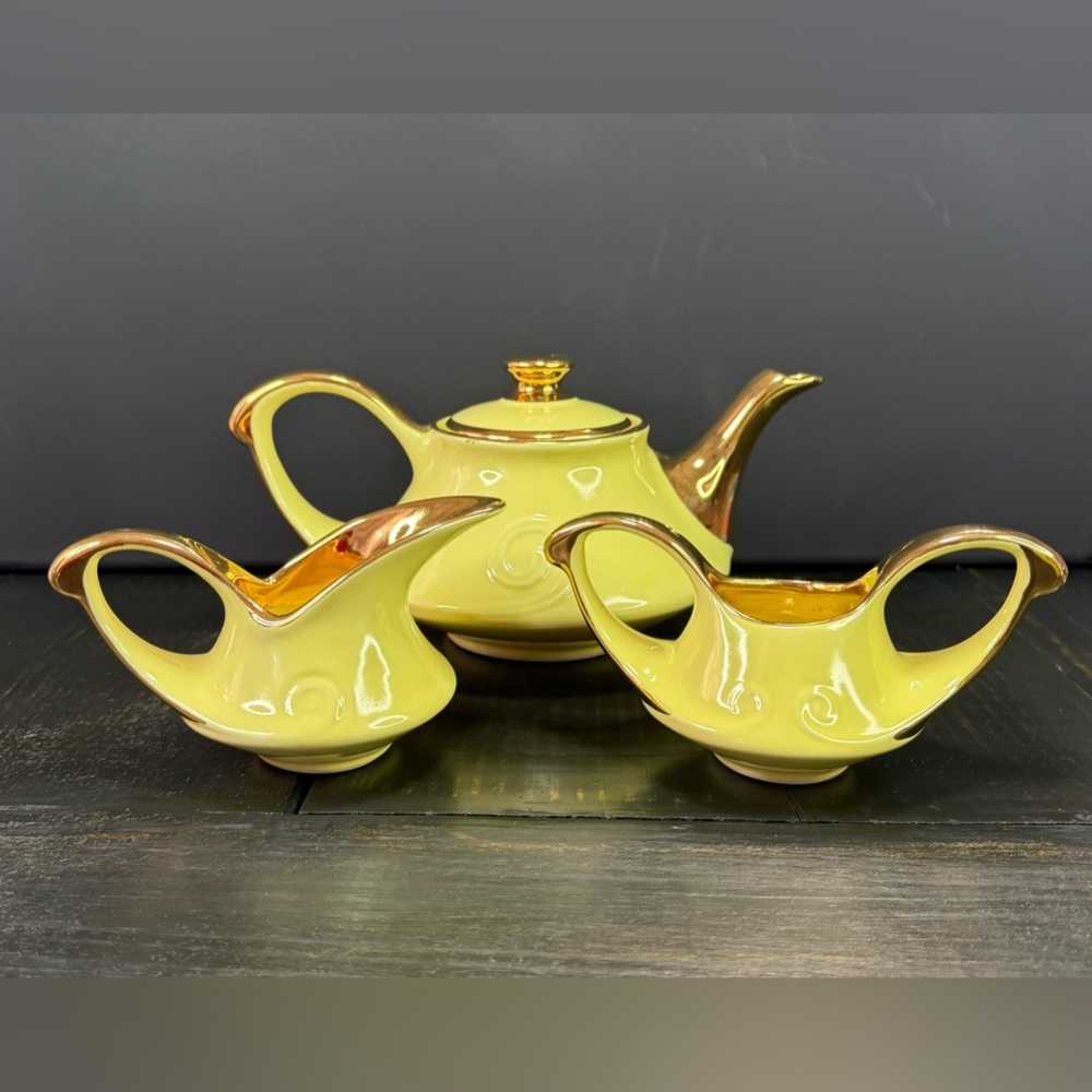 VTG Yellow Teapot,Creamer & Sugar  w/ 22KT Gold Trim  Hand Decorated Pearl China